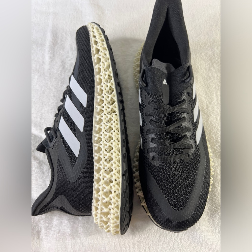 Adidas 4DFWD 2 Running Shoe, Women’s 7.5 - Picture 3 of 8